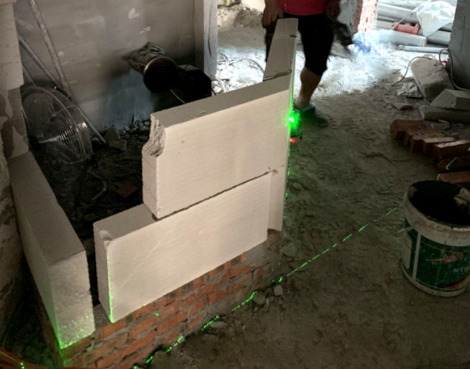 喜大普奔 | 熱烈慶祝柏天酒店6-7樓隔墻裝飾工程順利完工?。。? /></a></div>
                        <div   id=